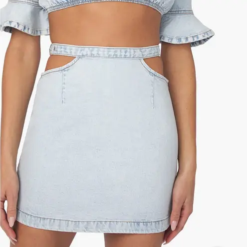 We Wore What NWT Cut Out Denim Mini Skirt Indigo Comfort Super Light Stone Wash L