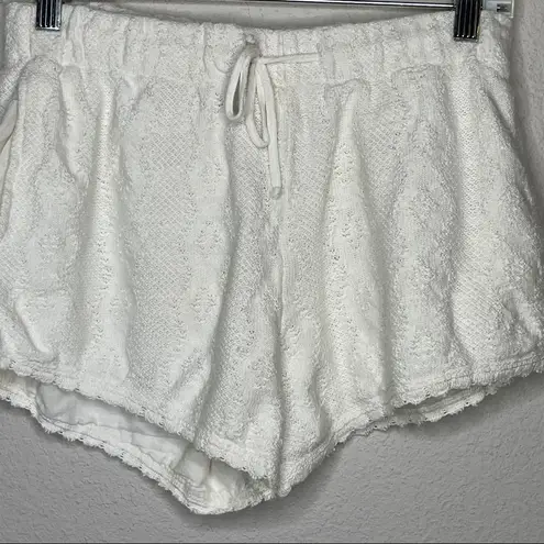 Tularosa  Shorts Cream