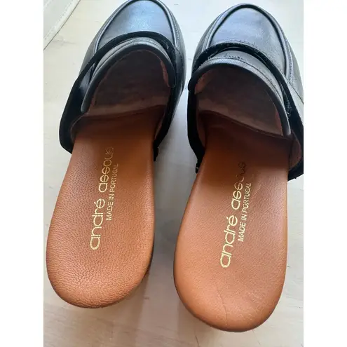 André Assous black Soraya Water Resistant Clog (Women) size 5