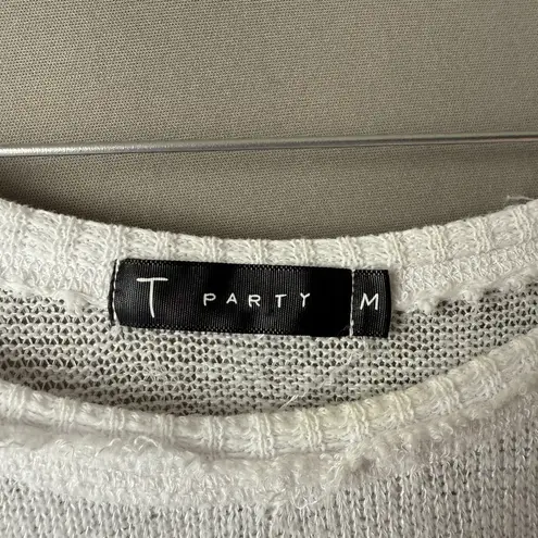 T Party sz M white long sleeve waffle knit top Size M