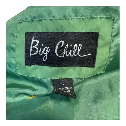 Stay warm and stylish with this Big Chill puffer vest. Green Size L