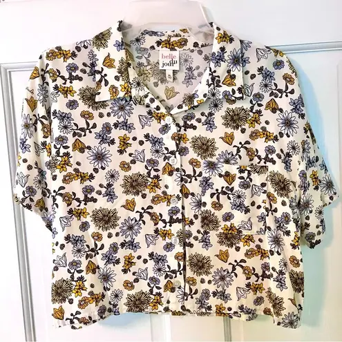 belle du jour Junior’s Short Sleeve Floral Printed Button-down Cropped Blouse
