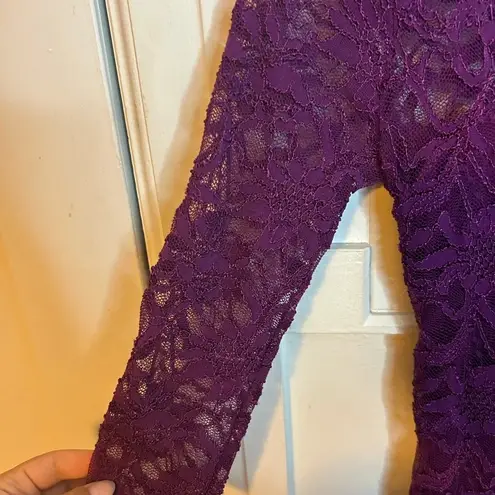 Solemio Purple Floral Lace Bodycon Open Back Dress