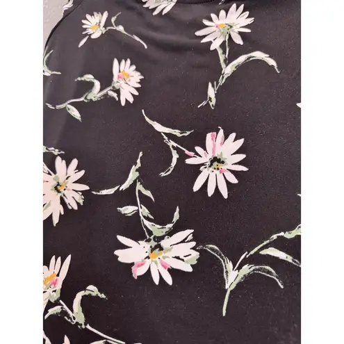 Kaileigh Valette Black With White Daisy Print Cold Shoulder Top Size Medium