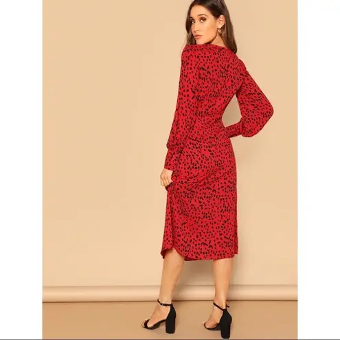 ✨HP✨Bishop Sleeve Leopard Print Shirt Dress✨ Red