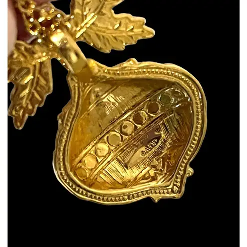 Vintage AVON 30” NOEL NECKLACE Red Enameled Gold + Faux Pearl Ornament Pendant