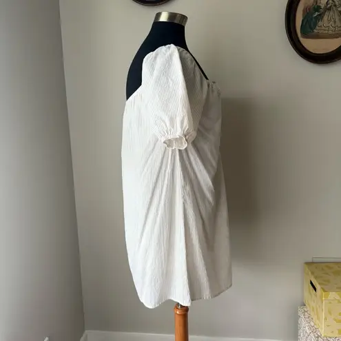 Charlie Holiday Off the shoulder shift dress -