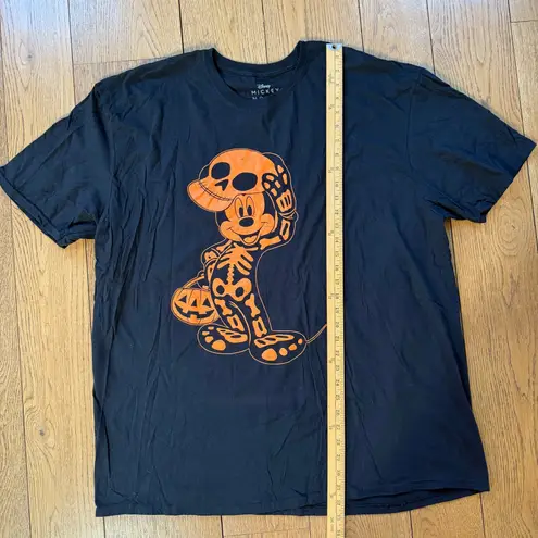 DISNEY HALLOWEEN MICKEY MOUSE SKELETON T