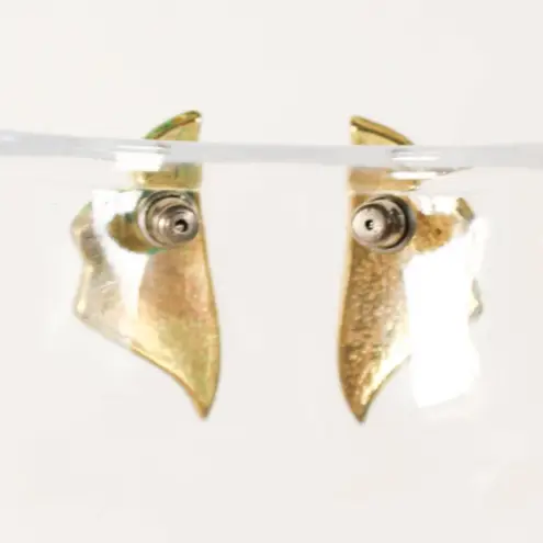 Vintage 1980s Gold Tone Metal Earrings with Cream Ivory Floral Tulip Design