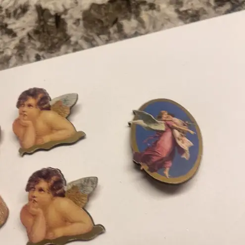 Lot Of 4 Brooch Pins Angels, Cherubs