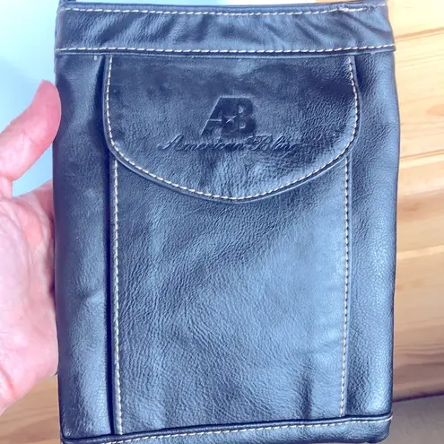 Montana West (American Bling) Turquoise/Black Leather Phone Crossbody Purse