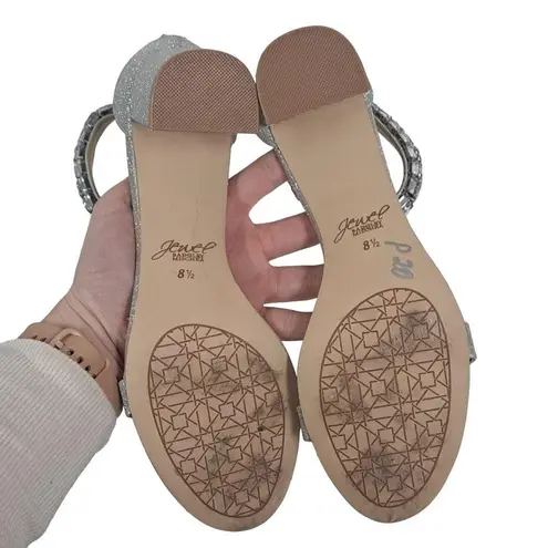 Badgley Mischka Jewel Silver sparkle sandal heels 8.5 Bracelet Ankle Strap