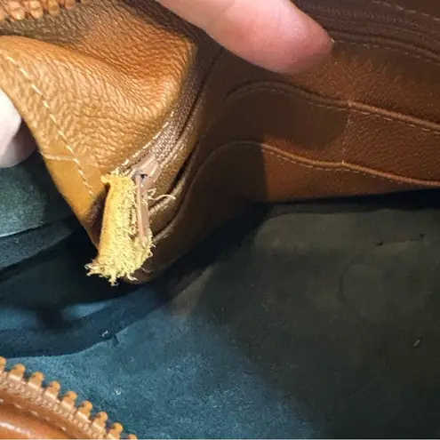 Dooney & Bourke Vintage Crescent shoulder bag