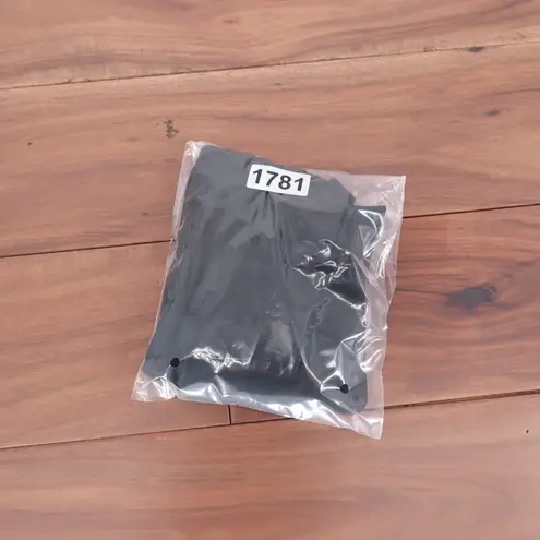 ASOS DESIGN Black V Neck Spaghetti Strap One Piece Swimsuit Bathing Suit Size 6