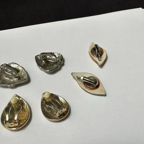 Lot Of 4 Clip On Screw On Earrings 1 Ceramic 2 Enamel 1 Rhinestone