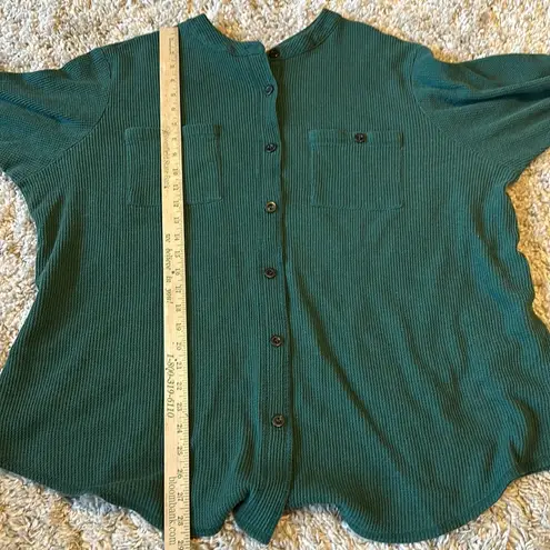 Dark Green Button Down Waffle Knit Long Sleeve Size undefined