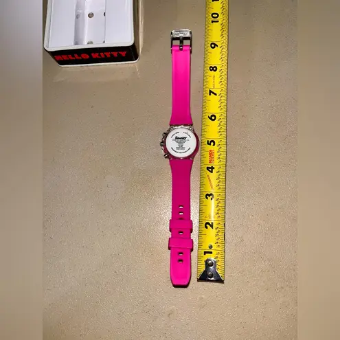 Sanrio NIB Hello Kitty LCD Light Up Ladies Digital Watch
