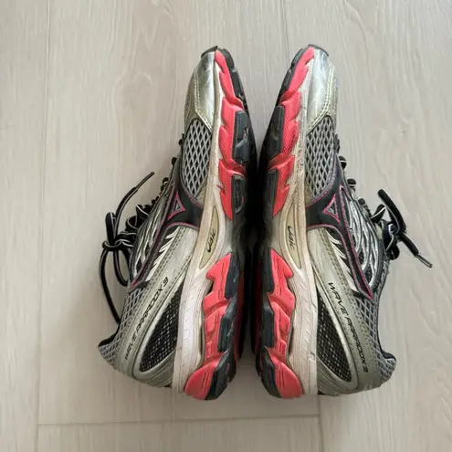 Mizuno Wave Paradox 3 Women Running Shoes