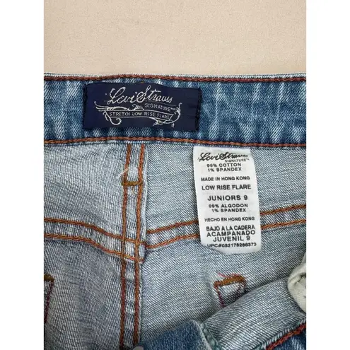 Levi Strauss SIGNATURE Juniors Size 9 Light Blue Denim Low Rise Flare Jeans