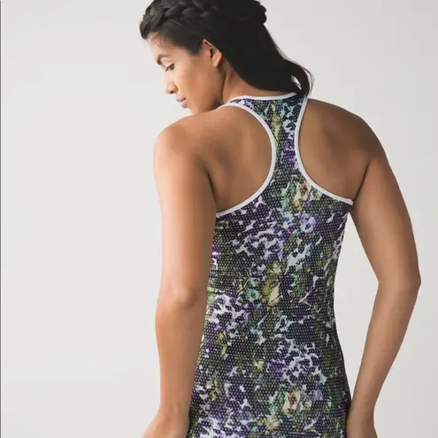 Lululemon Racerback Tank Top - Leaf Print