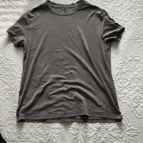 Lululemon  all yours tee size 6