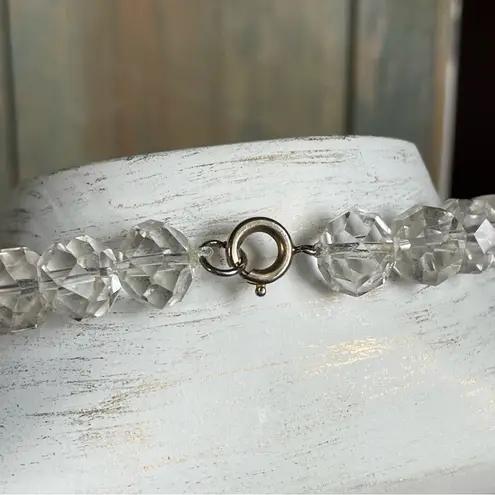 Vintage Graduated Crystal Glass Faceted Beaded Necklace White