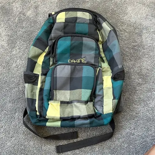 Dakine BACK TO SCHOOL 🤙🏽🎒 🤙🏽🎒backpack with cooling insulated food pocket and rear laptop sleeve