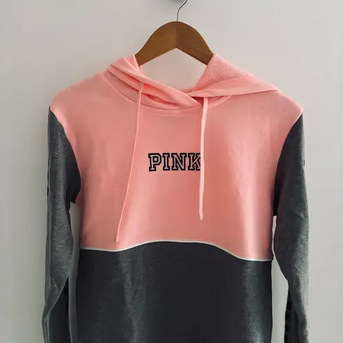 Victoria’s Secret PINK Gray Block Logo Print Hoodie Size XS