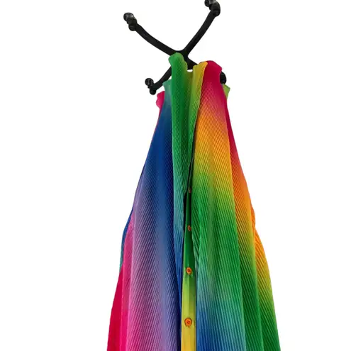 Dressed in Lala So Far So Good Oversized Plissé Dress in Prismatic Rainbow XL