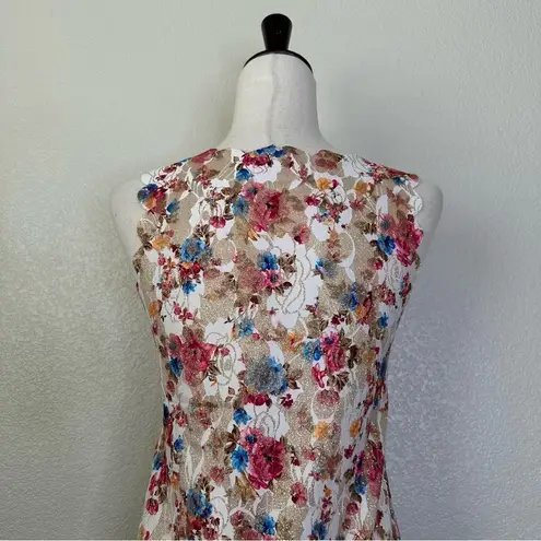 2XTREMZ Colorful Floral Metallic Scallop Sleeveless Top Pink Size M