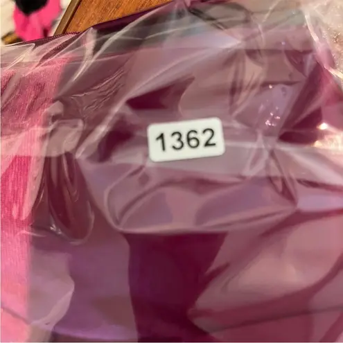 Vanity Fair Vintage  2 Piece Pajama Set with Robe SIZE S Nylon Burgundy Smocked - Image 16