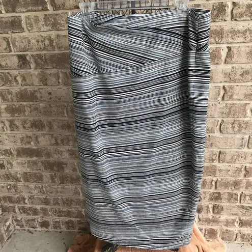 J.Jill  Maxi Skirt Medium Black White Green Diagonal Stripe Stretch Wais…