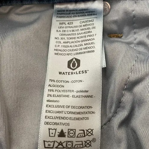 Denizen from Levi's Womens Size 6 Jeans Ultra High Rise Crop Flair