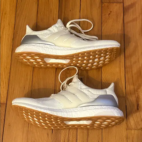 Adidas NWOT  White Ultraboost Sneakers