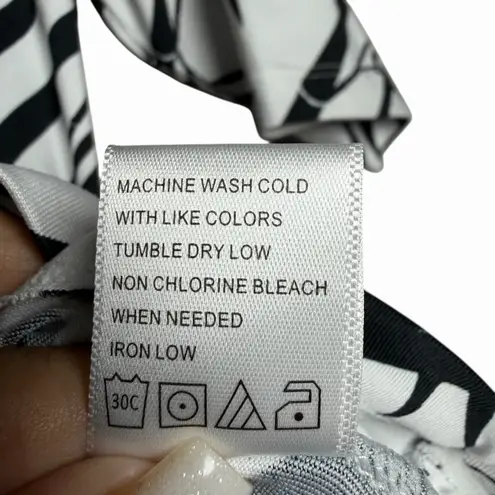 Tail Womens Golf Polo Top Size M Bamboo Stripe Black White Quarter Zip Stretch Size M