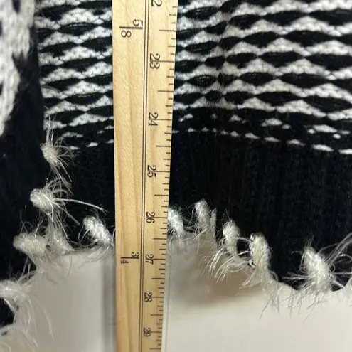 Westbound Petites Cardigan Sweater Wrap Shrug Fuzzy Fringe Womens