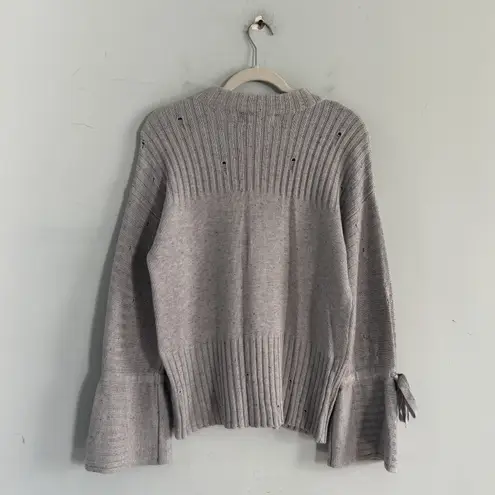 DH New York Drop Needle Tie Sleeve Snowglobe Grey Sweater Gray