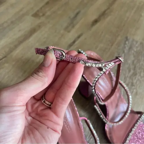 Amina Muaddi
Gilda Crystal Glitter Sandals Barbie Pink