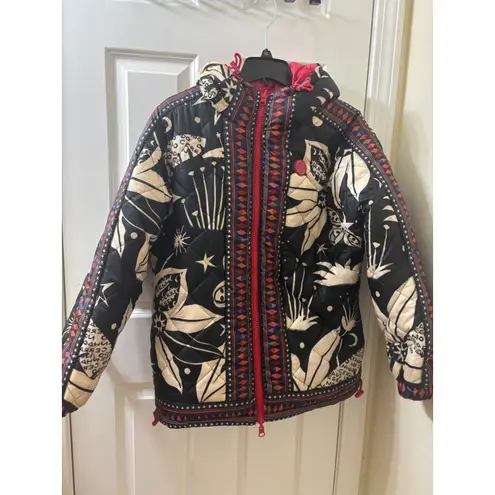 Farm Rio Cerrado Sky Reversible Puffer Jacket Black & White Rainbow Size S