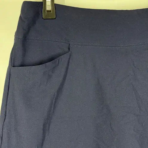 Lady Hagen Women’s navy blue skort size medium