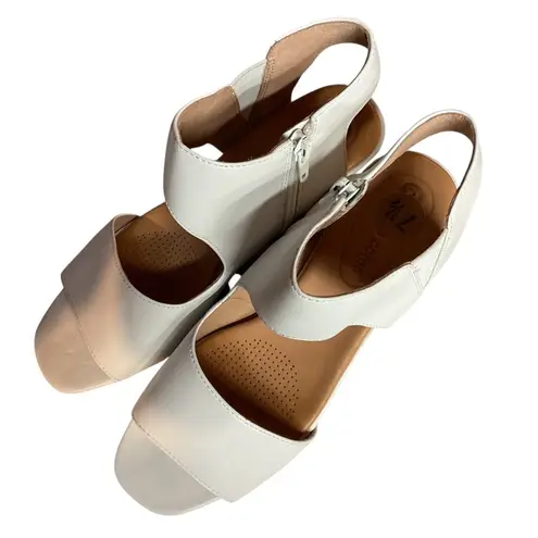 Corso Como Women's Sayge Open Toe Heeled Sandals White Size 7.5M