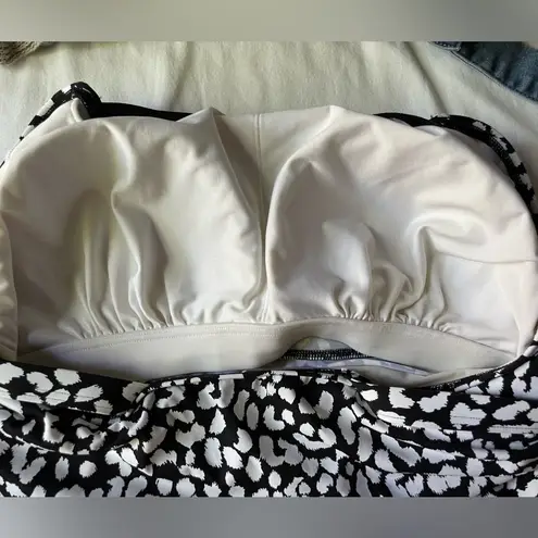Lands' End Black & White Mastectomy Animal Print Tankini Swim Top Size undefined