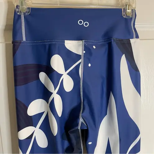 Loony Legs London Blue Leggings With White Floral Size Medium