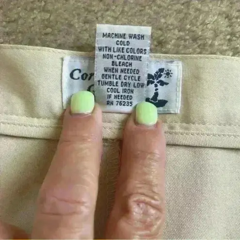 Coral Bay Golf NWT Womens Tan Shorts Wrinkle Resistant Stretch Microfiber Sz 16