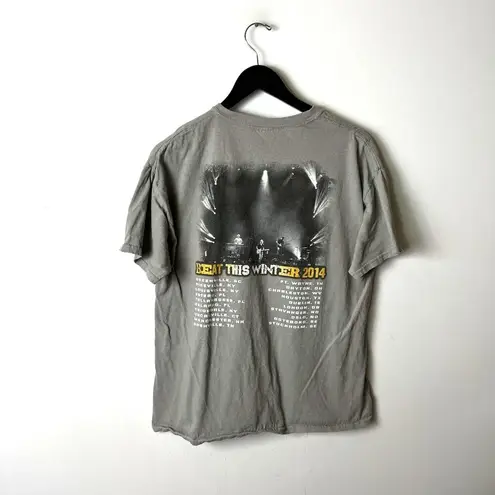 Brad Paisley Country Rock Music Tour Graphic T Shirt Medium Tee Unisex Fit Gray