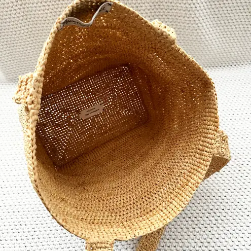 Annabel Ingall Australia Beige Tan Raffia Beach Shoulder Tote Capiz Shell Button White