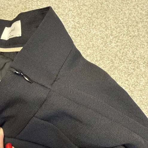 Wilfred Aritzia, Arbre shorts NWT Black High waisted Scalloped hem Size 4