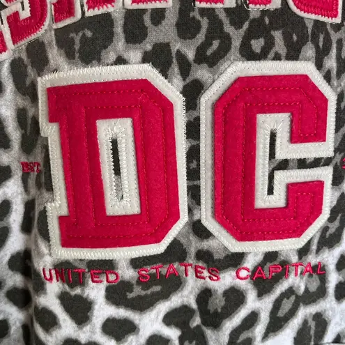 I 🩷 DC BLACK/GRAY ANIMAL PRINT HOODIE WASHINGTON DC WITH PINK/WHITE LOGO L NEW Size L