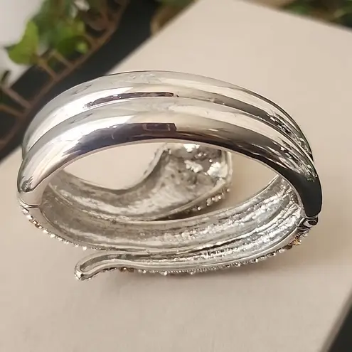 Vintage Silver Crystal Cobra Snake Hinge / Clamper Bracelet