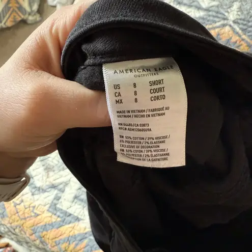 American Eagle  Outfitters Black Skinny Jeans Distressed- 8 Short